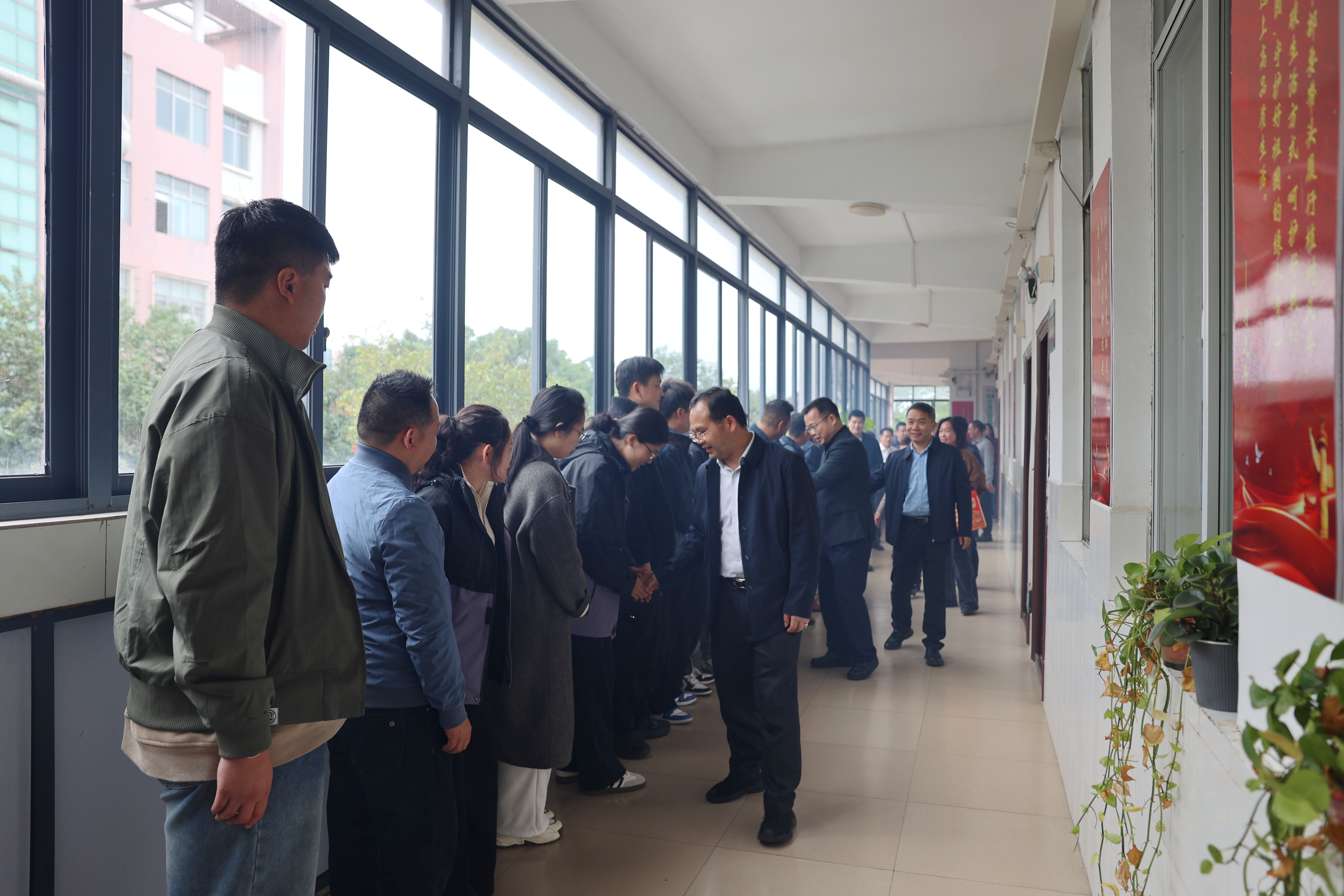 绿意盎然迎新岁 龙马精神启新程——股东单位领导赴鹿鼎集团开展新春慰问活动