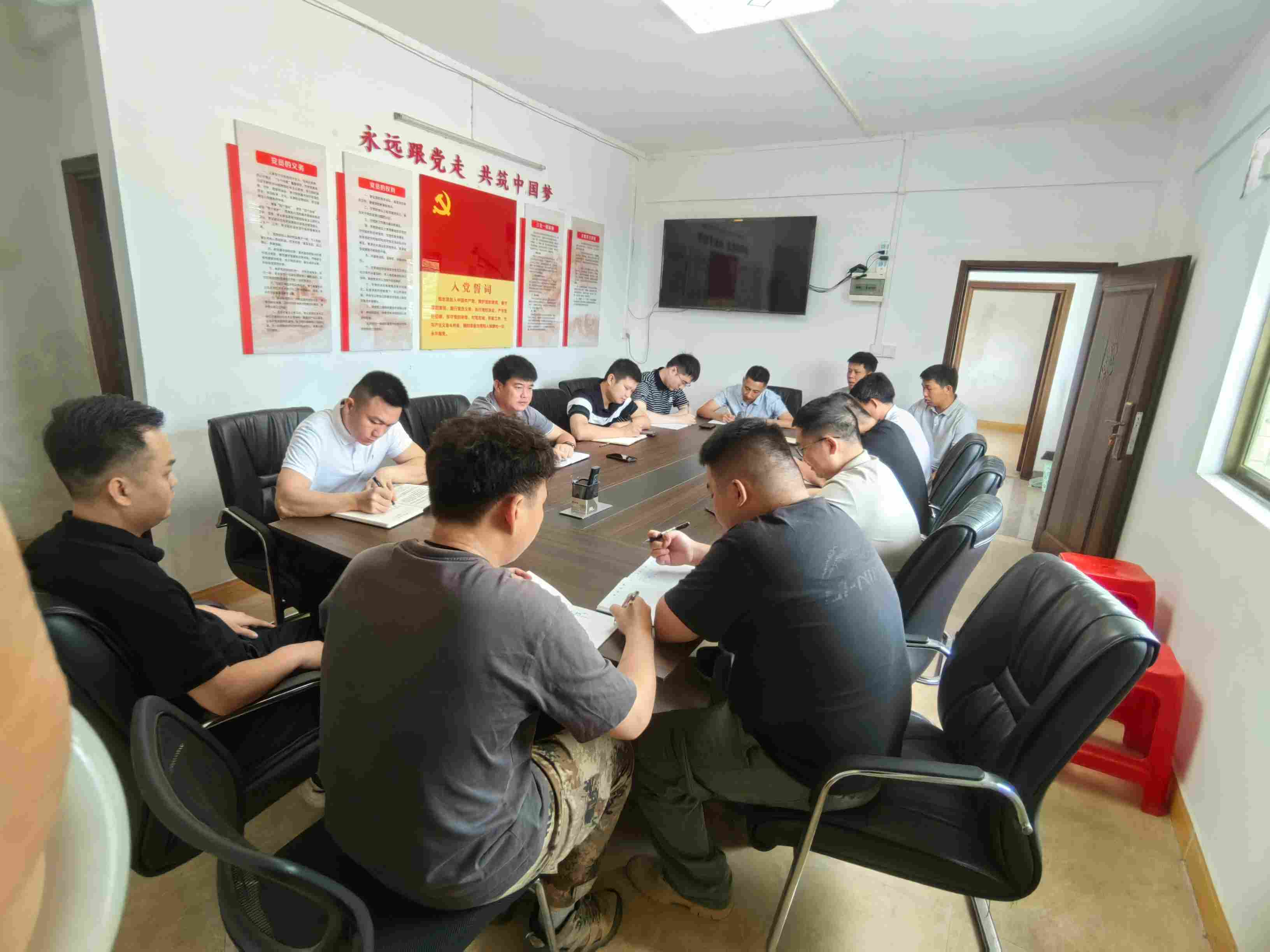 廖长琨到梅州主持召开营林工作推进会